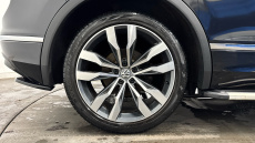 Volkswagen Tiguan 2.0 TDi 150 R-Line 5dr DSG Diesel Estate